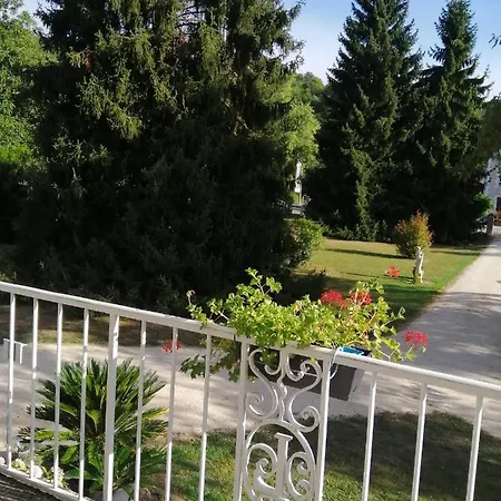Guest house Les Caleches De